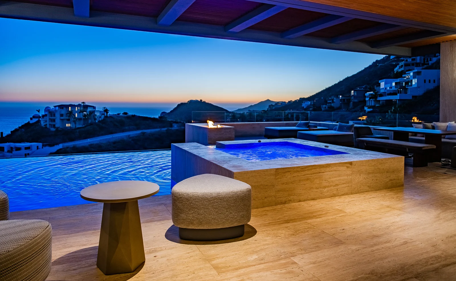 Ocean-view terrace and illuminated spa pool