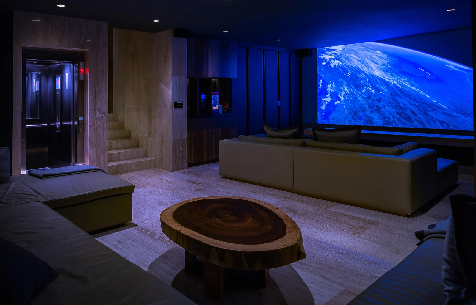 Private cinema lounge